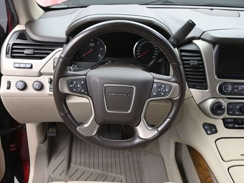 Used 2020 GMC Yukon Denali w/ Denali Ultimate Package AWD/4WD image 29