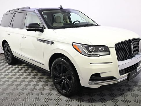 Used 2022 Lincoln Navigator Black Label AWD/4WD image 8