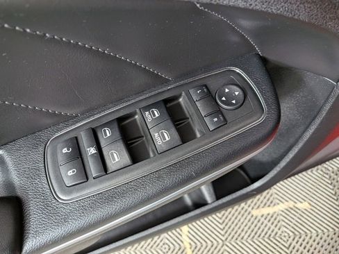 Used 2018 Dodge Charger GT image 13