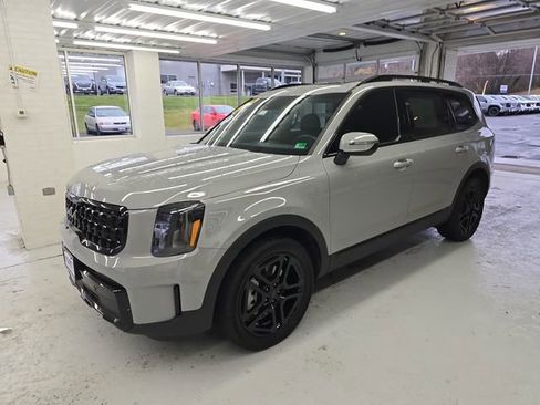 Certified 2025 Kia Telluride EX X-Line image 2