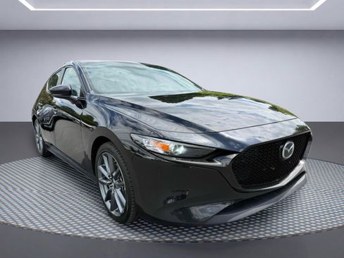 Used 2019 MAZDA MAZDA3 AWD Hatchback w/ Preferred Pkg image 8