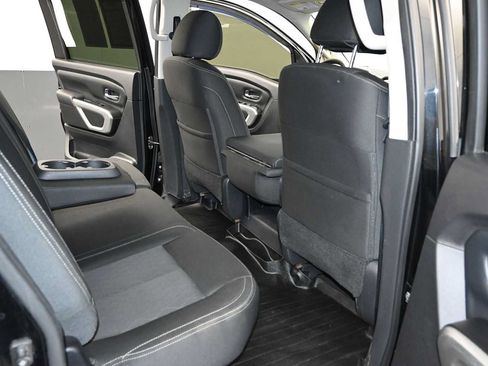 Used 2017 Nissan Titan SV AWD/4WD image 23