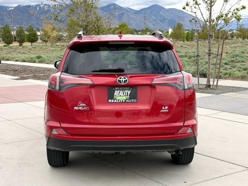 Used 2016 Toyota RAV4 LE AWD/4WD image 7