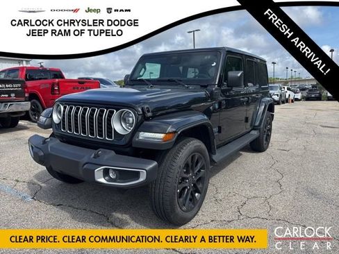 Used 2025 Jeep Wrangler Unlimited Sahara AWD/4WD image 1