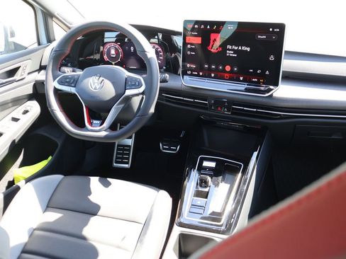 New 2025 Volkswagen GTI SE image 18