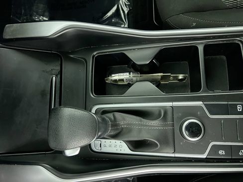 Certified 2023 Kia Sorento LX AWD/4WD image 17