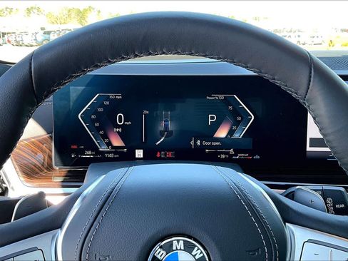 Used 2026 BMW X7 xDrive40i image 28