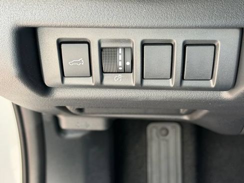 Used 2026 Subaru Outback Limited AWD/4WD image 25