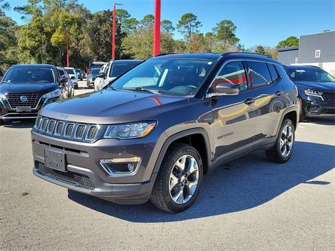 Used 2019 Jeep Compass Limited image 5