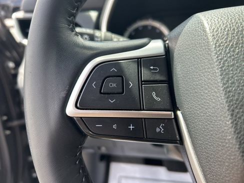 Used 2023 Toyota Highlander XSE image 8