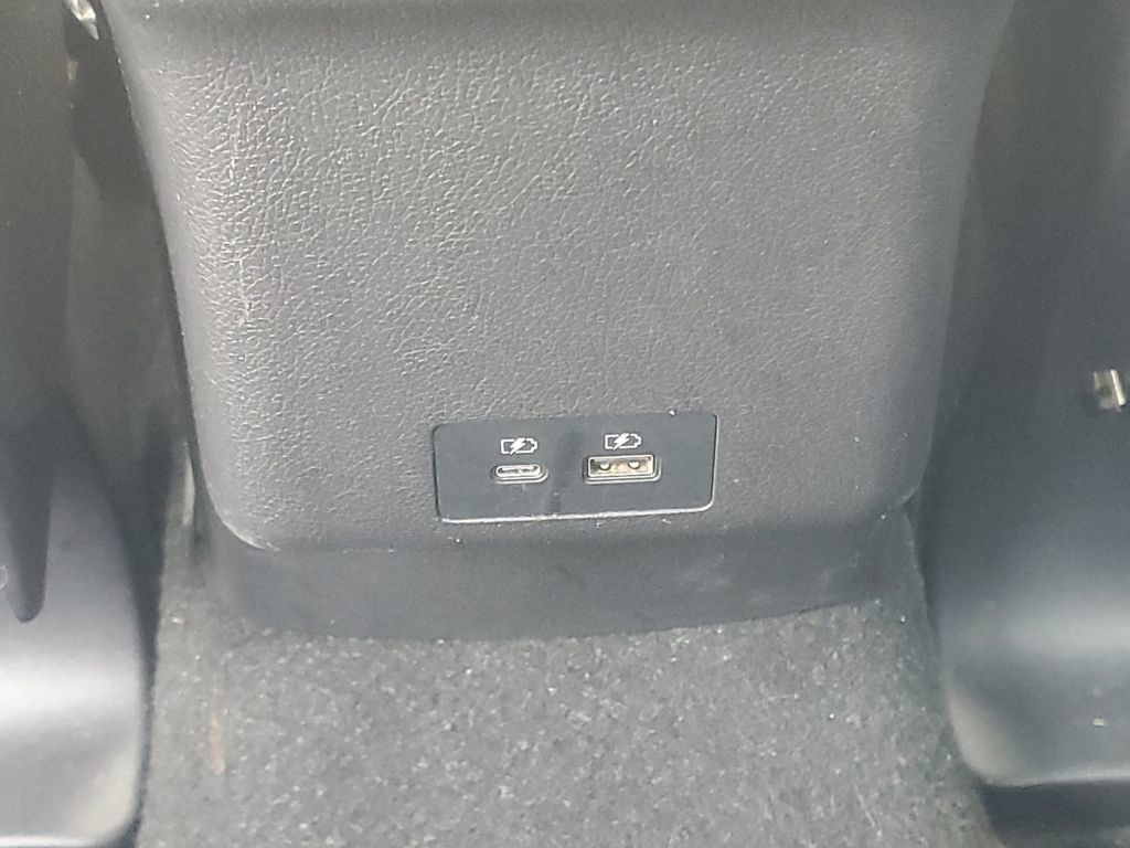 Used 2025 Mitsubishi Outlander Sport LE AWD/4WD image 36