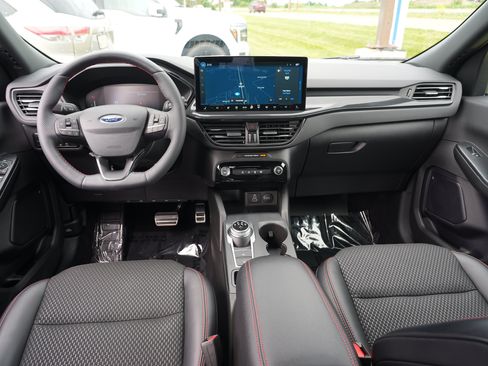 Used 2024 Ford Escape ST-Line w/ Tech Pack #1 AWD/4WD image 28