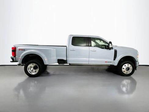 New 2026 Ford F450 Platinum w/ FX4 Off-Road Package image 8