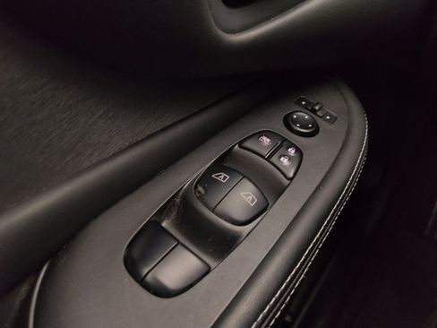 Used 2021 Nissan Murano SV image 27