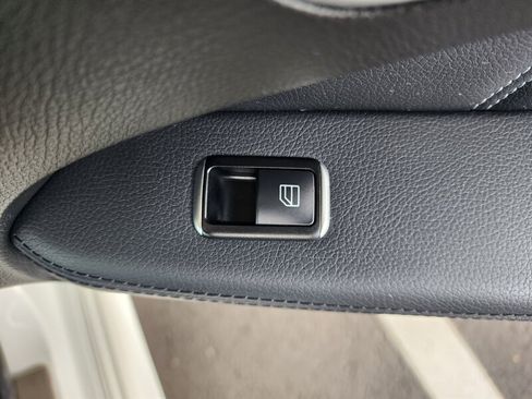 Used 2014 Mercedes-Benz E 350 Sedan image 72