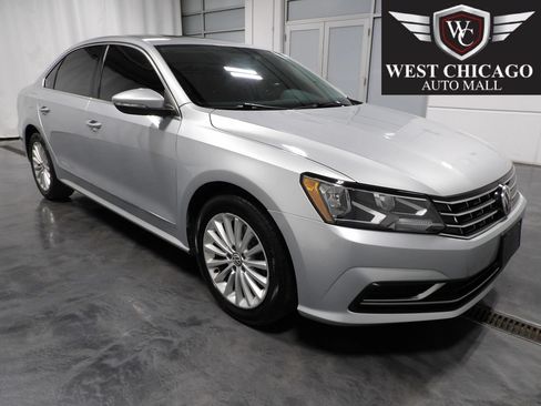Used 2016 Volkswagen Passat 1.8T SE FWD image 1