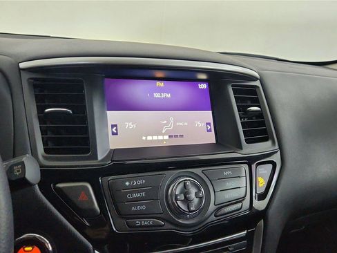 Certified 2020 Nissan Pathfinder S image 44