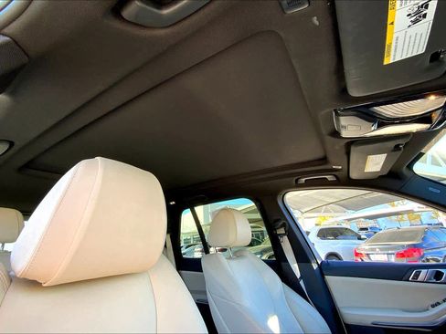 Used 2020 BMW X5 sDrive40i w/ Premium Package image 14