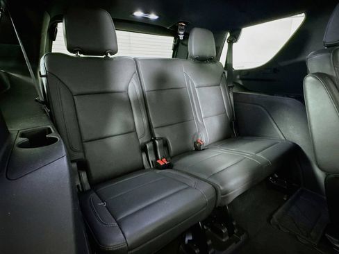 Used 2023 Chevrolet Tahoe Z71 w/ Luxury Package AWD/4WD image 29