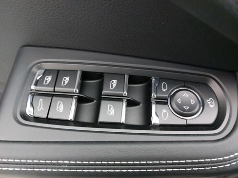 New 2026 Porsche Macan Turbo image 30