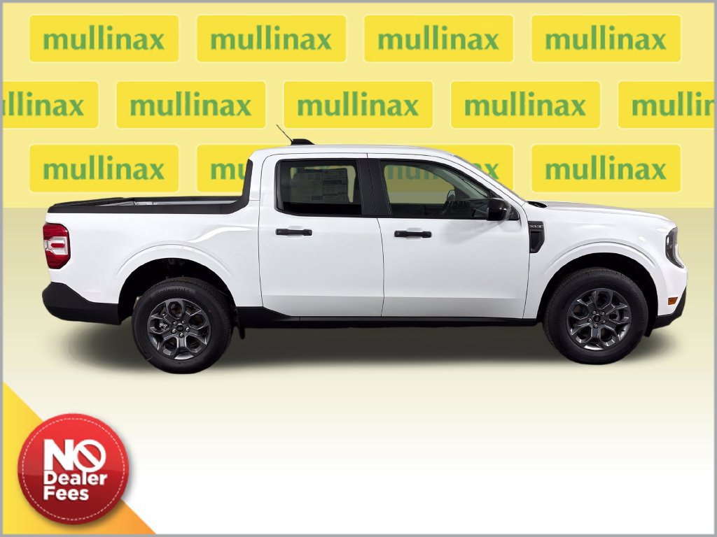 New 2026 Ford Maverick XLT w/ XLT Luxury Package FWD image 2
