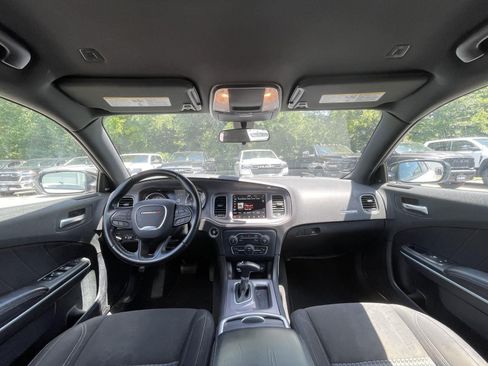 Used 2023 Dodge Charger SXT RWD image 18