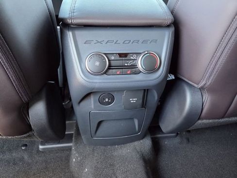 New 2026 Ford Explorer Platinum RWD image 18