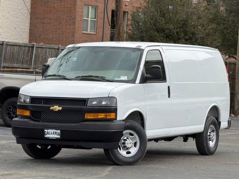 New 2026 Chevrolet Express 2500 image 2