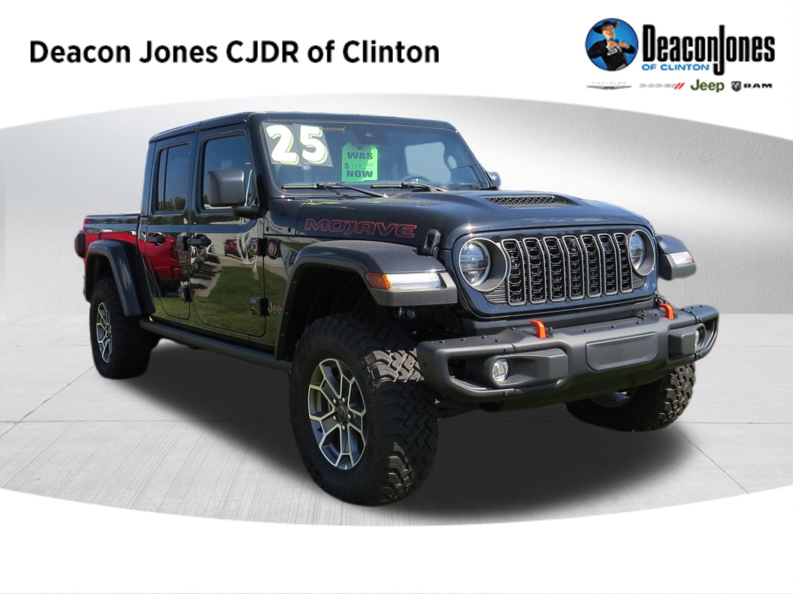 Used 2025 Jeep Gladiator Mojave AWD/4WD image 1