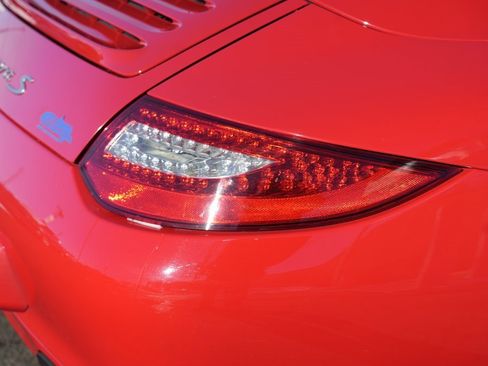 Used 2009 Porsche 911 Carrera S image 17