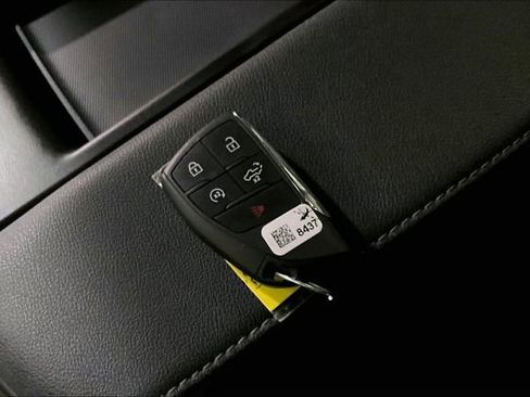 Used 2023 Chevrolet Silverado 1500 LT Trail Boss w/ LPO, Dark Essentials Package image 30