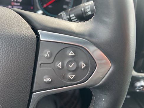 Used 2023 Chevrolet Traverse RS AWD/4WD image 19