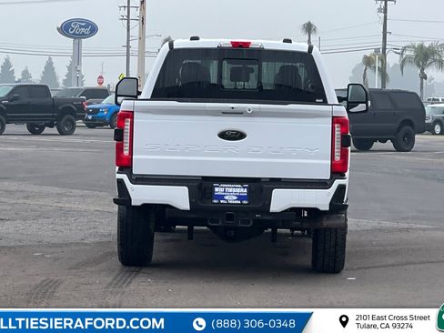New 2026 Ford F250 Lariat w/ Black Appearance Package image 8