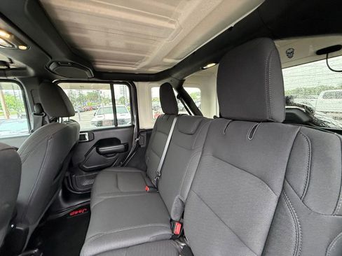 Used 2021 Jeep Wrangler Unlimited Sport AWD/4WD image 25