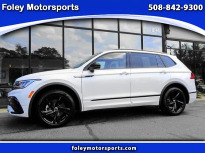 Used 2024 Volkswagen Tiguan SE R-Line w/ MDO Package, Two-Row