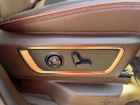 Used 2025 RAM 1500 Limited AWD/4WD image 35