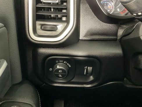 Used 2021 RAM 3500 Big Horn w/ Level 2 Equipment Group AWD/4WD image 24