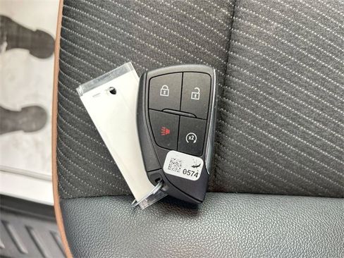 Certified 2024 GMC Canyon AT4 image 34