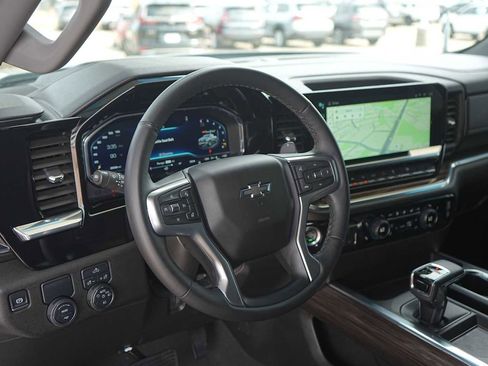 Used 2024 Chevrolet Silverado 1500 RST w/ Texas Edition Plus RWD image 2