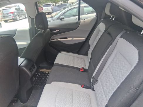 Used 2022 Chevrolet Equinox LS w/ LS Convenience Package AWD/4WD image 10