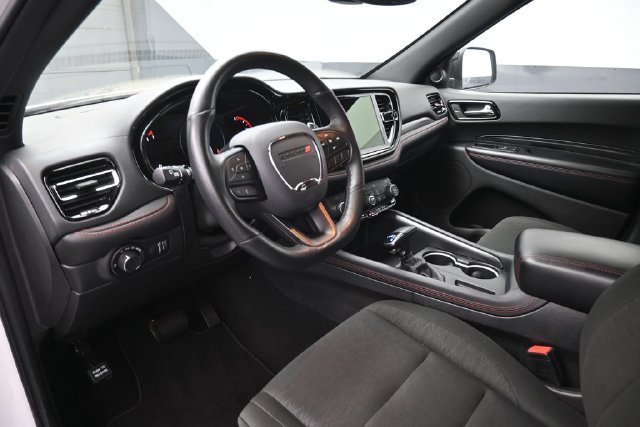 Used 2025 Dodge Durango GT AWD/4WD image 18