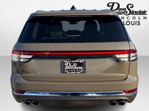 New 2026 Lincoln Aviator Reserve image 6