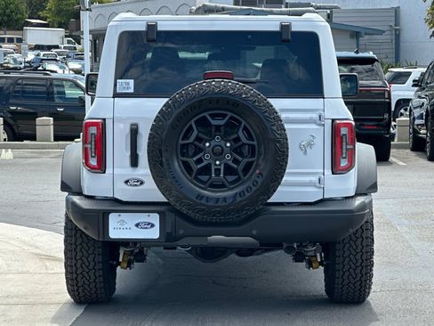 New 2026 Ford Bronco Badlands AWD/4WD image 4