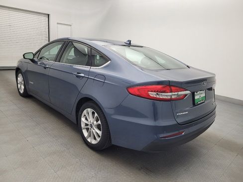 Used 2019 Ford Fusion SE image 3