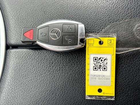 Used 2016 Mercedes-Benz GLC 300 4MATIC image 34