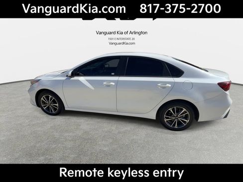Certified 2024 Kia Forte LXS FWD image 5