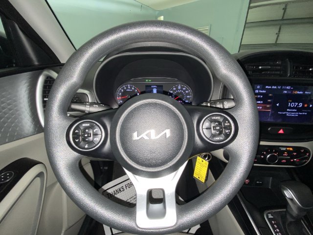 Used 2022 Kia Soul LX FWD image 14
