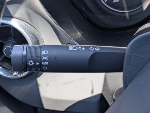 Used 2020 Chevrolet Camaro LT RWD image 15
