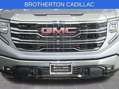 Used 2024 GMC Sierra 1500 SLT AWD/4WD image 11