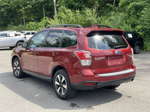 Used 2017 Subaru Forester 2.5i Premium w/ All-Weather Package AWD/4WD image 3
